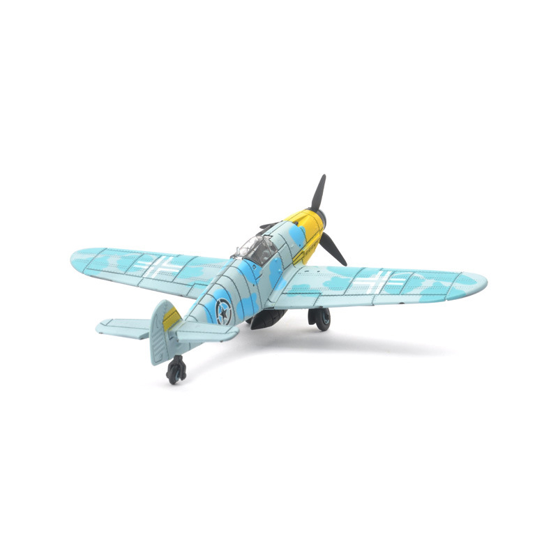 نموذج طائرة حربية F4U BF109 P5 - مراجعة Model Kit Entry Grade وسعره
